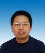 謝青峰：河南省骨干教師，高級(jí)教師，歷史組長(zhǎng)
