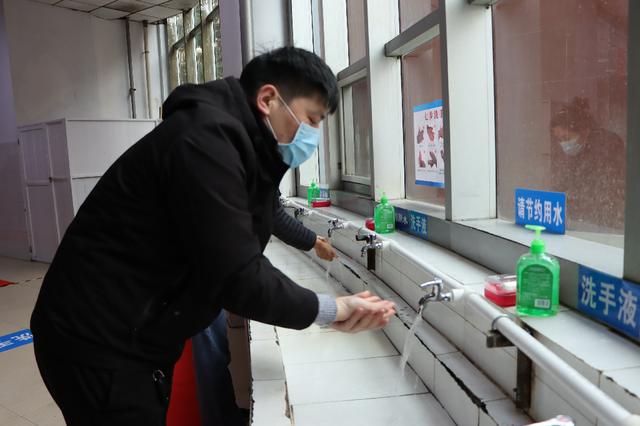 市教育局對南陽一中、南陽五中高三開學準備工作開展檢查驗收