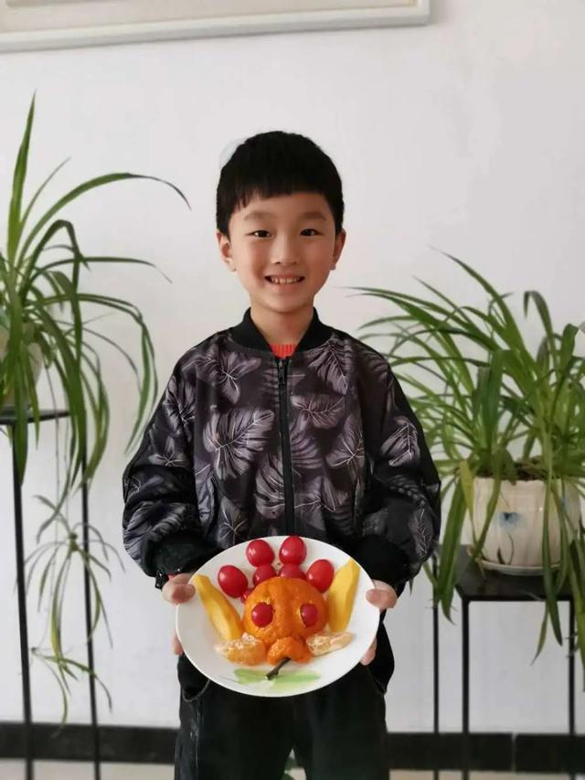 超可愛！“五一”節(jié)，一完的幼兒到高中生們各顯神通